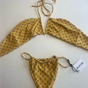 BRAND NEW Skatie Kauai Print Set